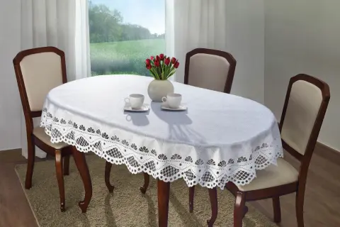 Ile obrus powinien zwisać ze stołu, aby uniknąć nieestetycznego wyglądu?